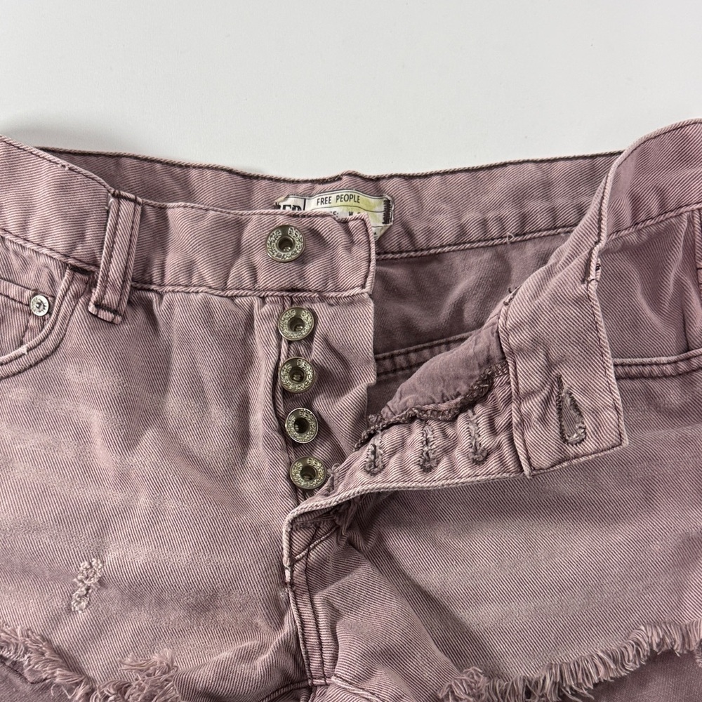 Free People Women's Distressed Pink Shorts Size 24 - Picture 6 of 12